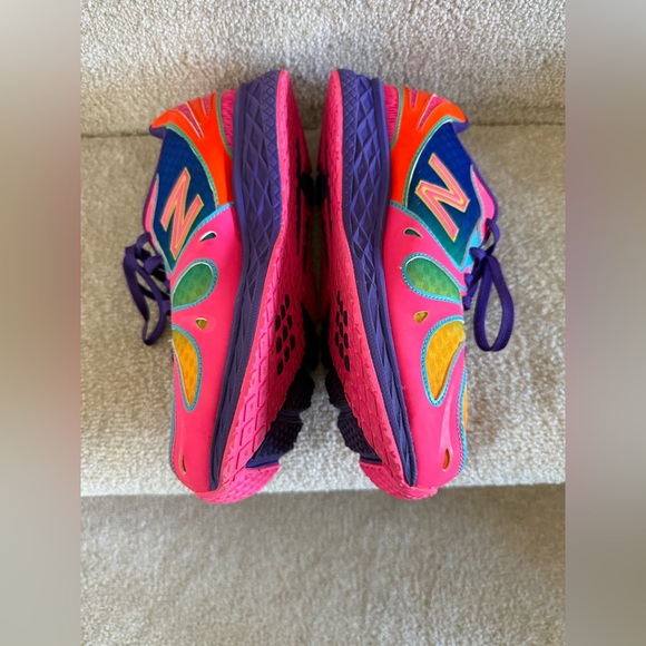 New Balance 890 V3 “Rainbow”Sneakers - Picture 10 of 13